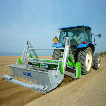 Beach cleaning machine for tractor Big Marlin